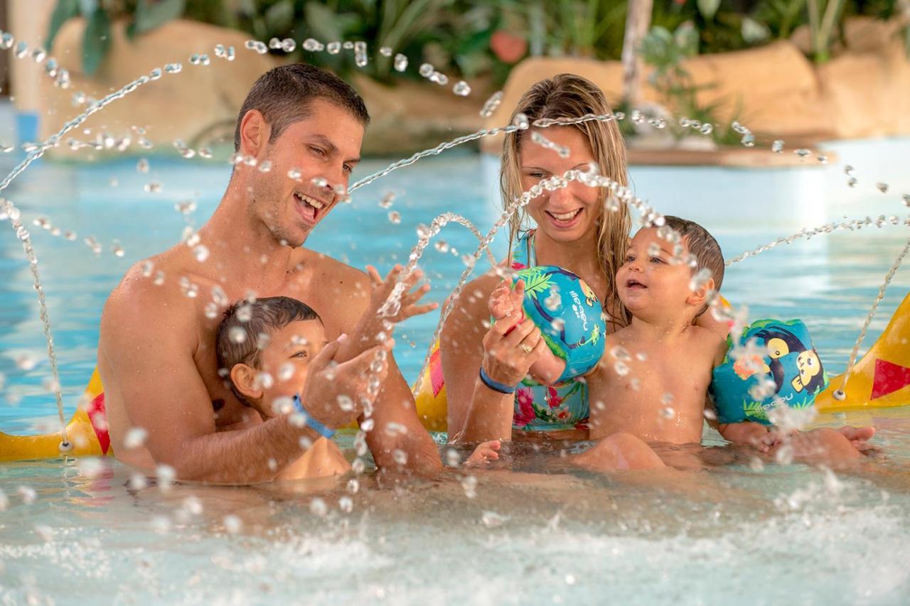 Camping Sunissim Le Bel Air 5 stars Hotel Les Sables-d'Olonne Bagian luar foto