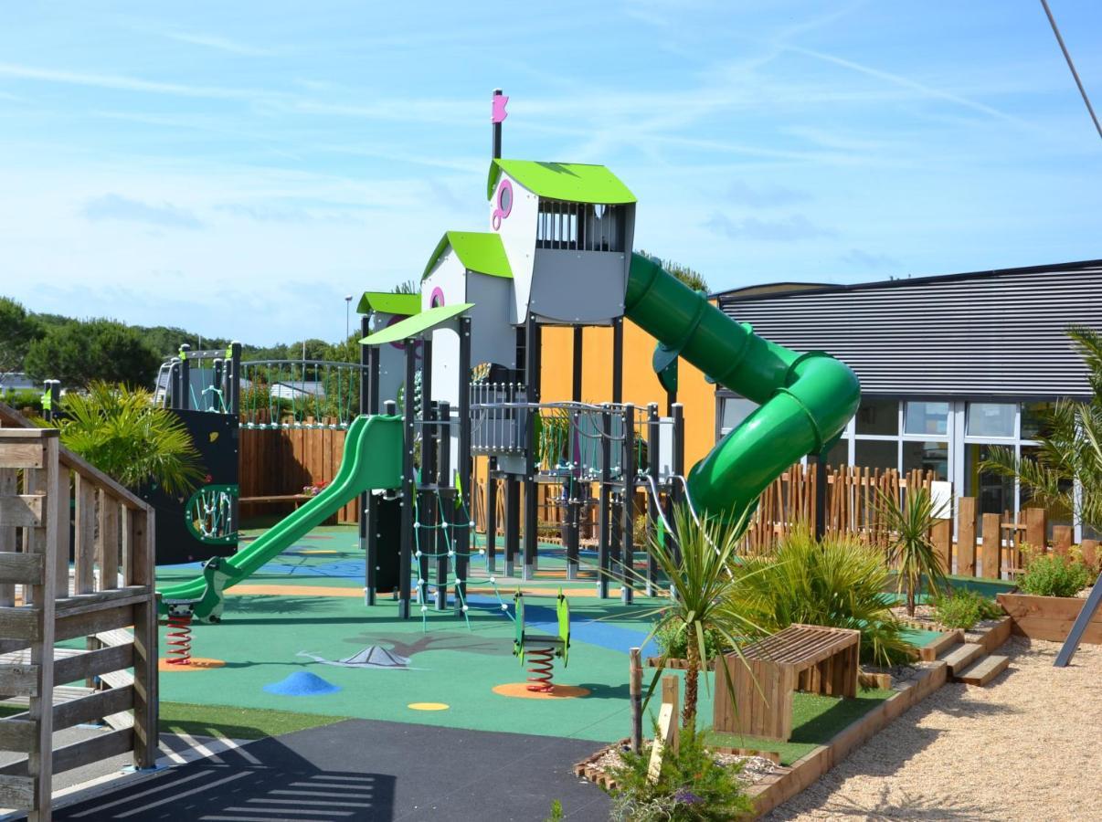 Camping Sunissim Le Bel Air 5 stars Hotel Les Sables-d'Olonne Bagian luar foto