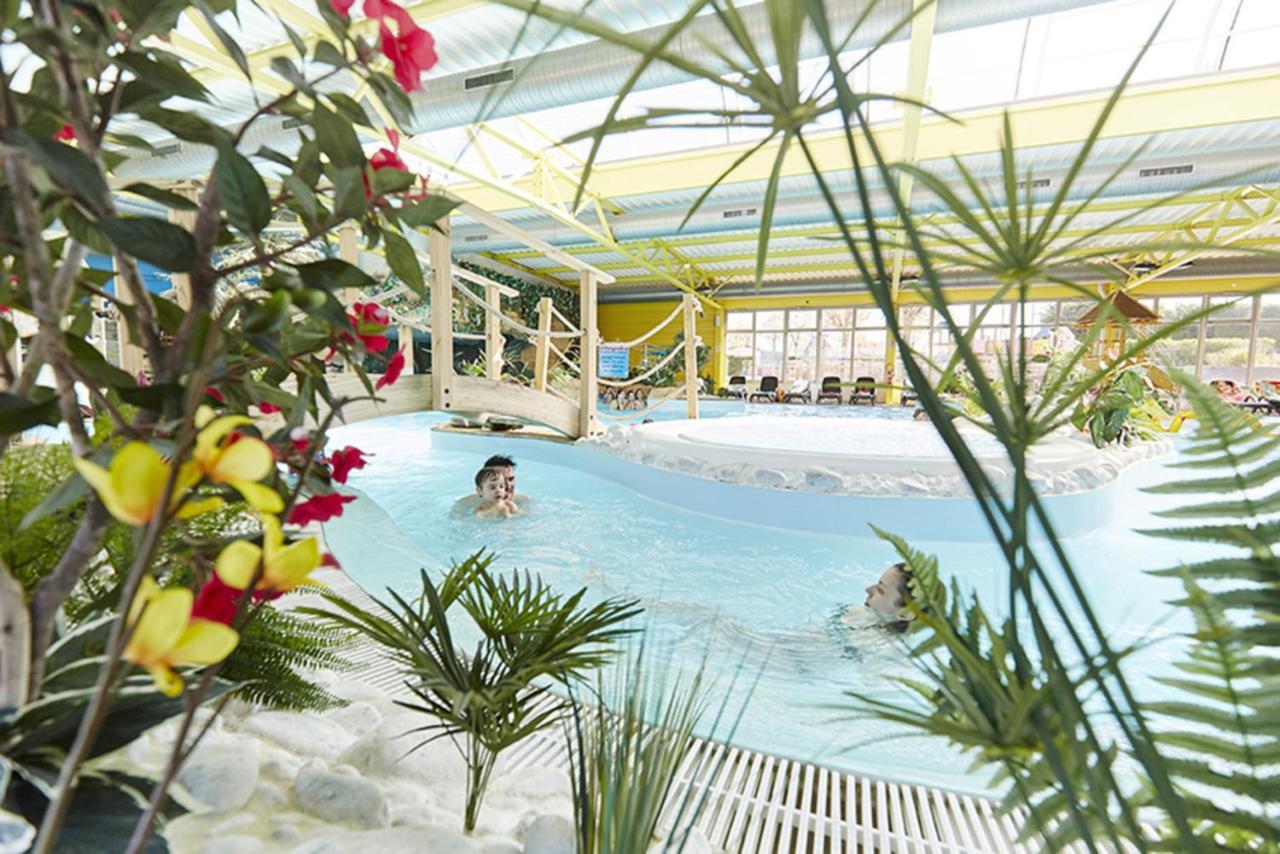 Camping Sunissim Le Bel Air 5 stars Hotel Les Sables-d'Olonne Bagian luar foto